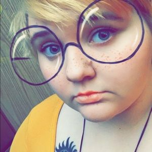 Meet your Posher, Faith